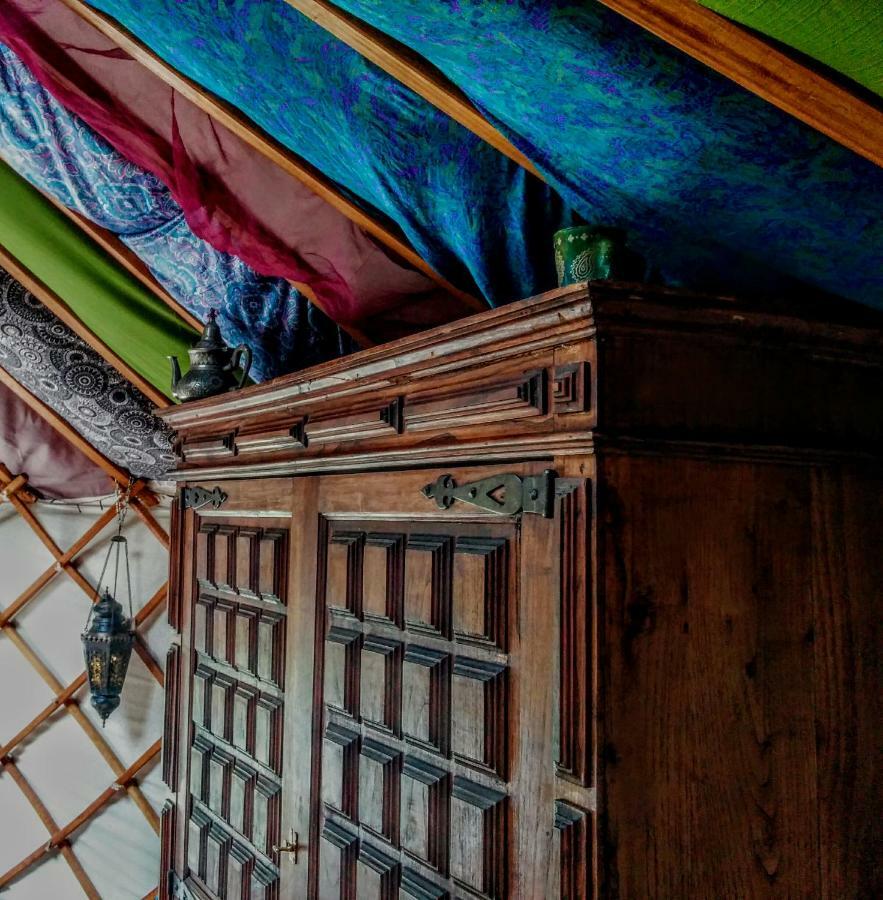Star Gazing Luxury Yurt With River Views, Off Grid Eco Living Vale do Barco Exterior foto